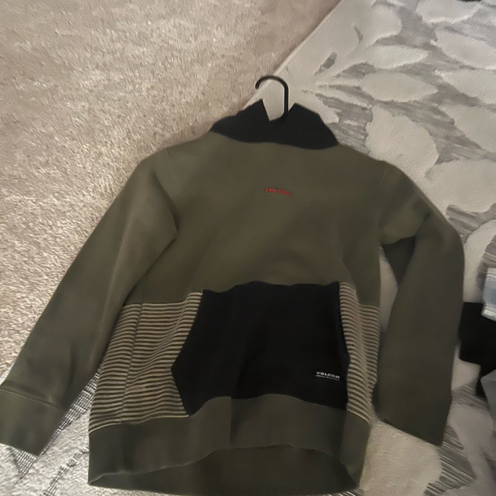 Little Boy’s Volcom Hoodie. Size 7.